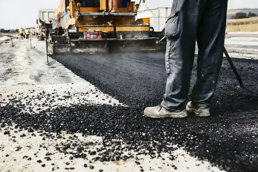 How Asphalt Crack Repair Extends Pavement Lifespan in Dickerson, MD